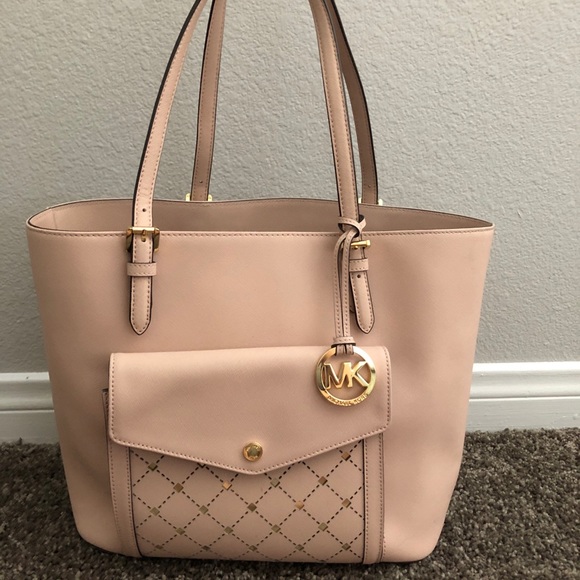 Michael Kors Handbags - Light pink Michael Kors tote purse